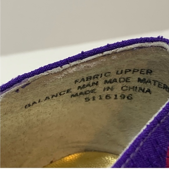 Vintage 80’s New Wave Embroidered Totally Rad 1.5” Kitten Heel Shoes Size 8 - Picture 4 of 11